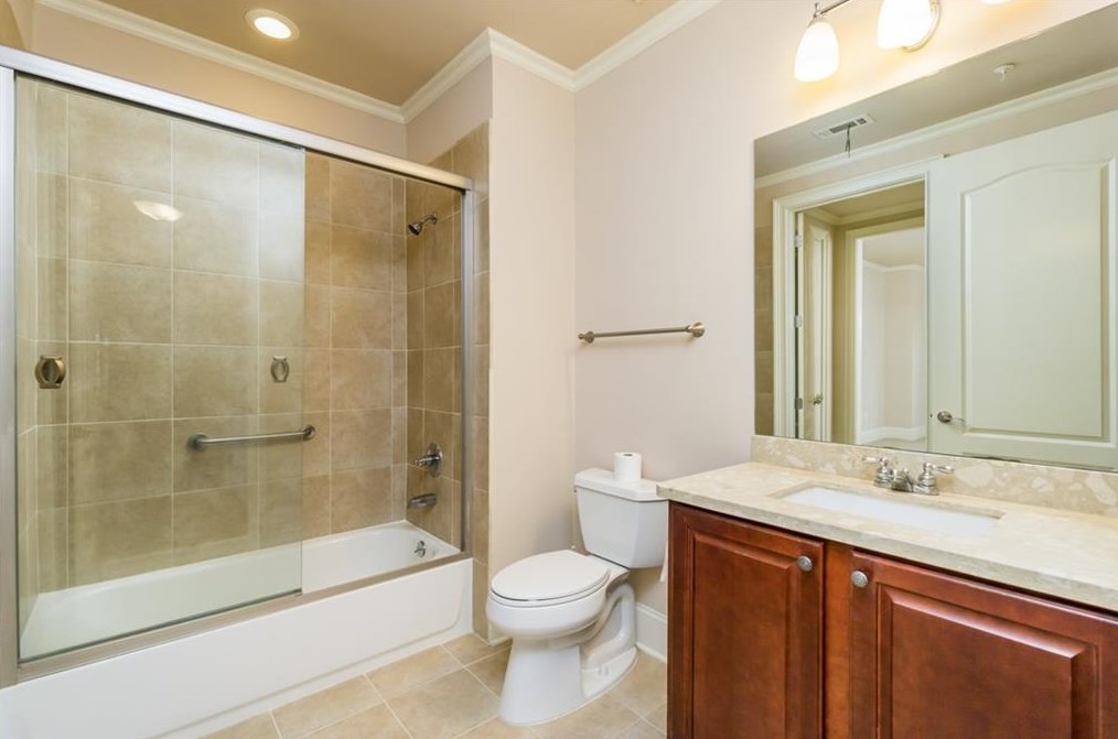 2300 Peachford Rd, Atlanta GA 30338-5820 exterior