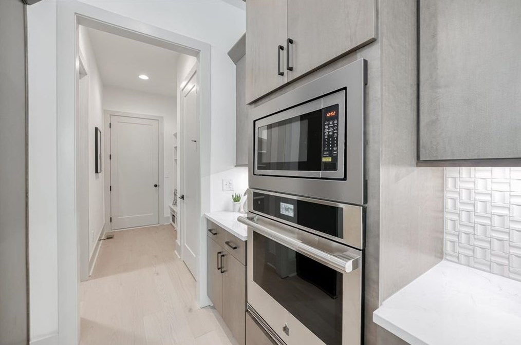 772 Scott Cir, Decatur GA  30033-4726 exterior