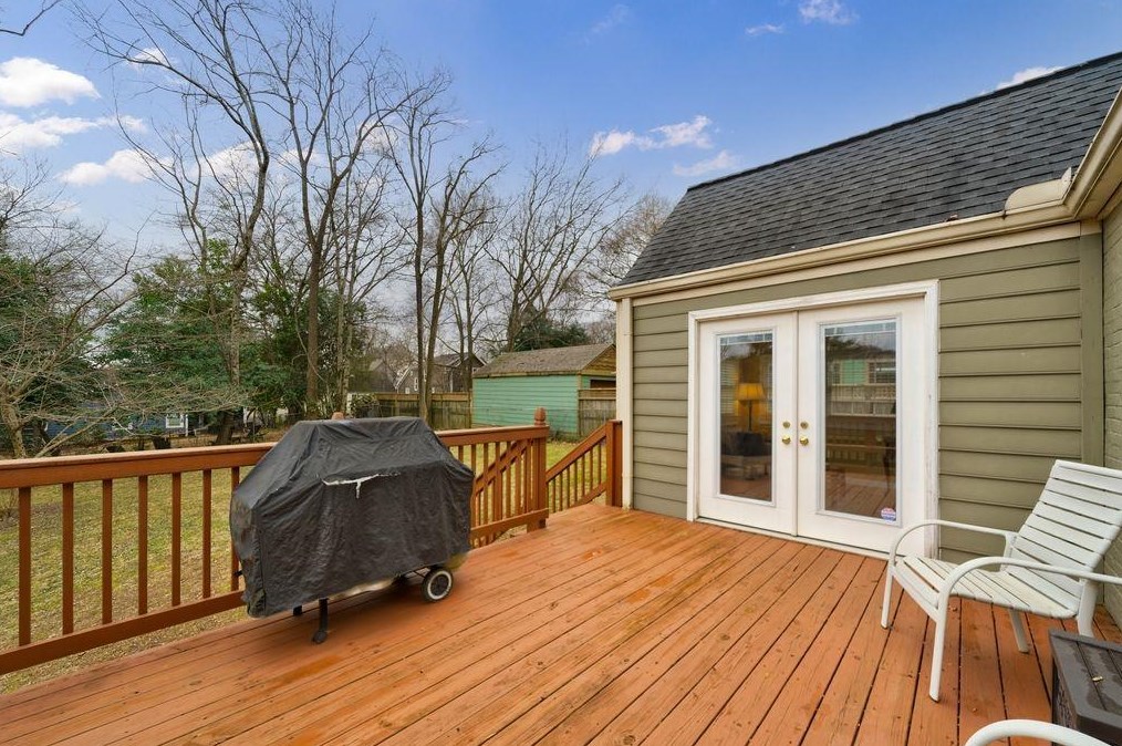 380 Hascall Rd, Atlanta GA  30309-2224 exterior