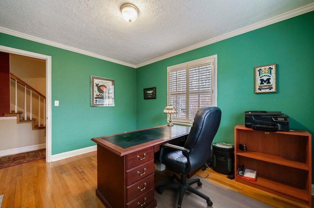 380 Hascall Rd, Atlanta GA  30309-2224 exterior