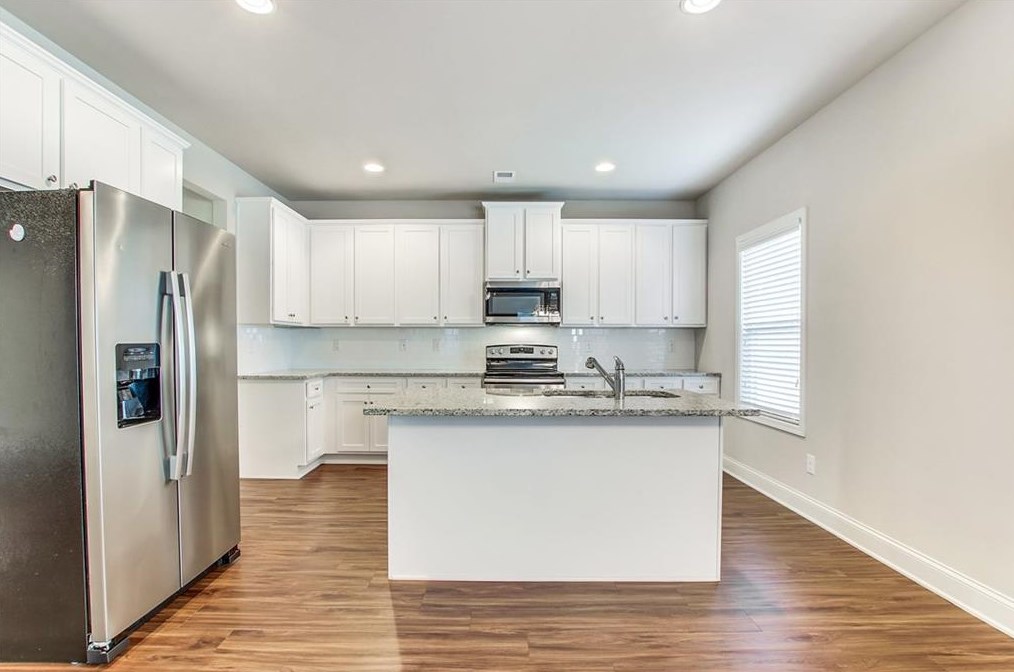 124 Donegal Way, Dallas GA  30132-7568 exterior