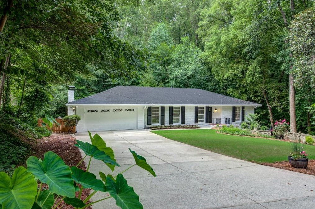 110 Wyndham Dr, Atlanta GA  30328-2045 exterior