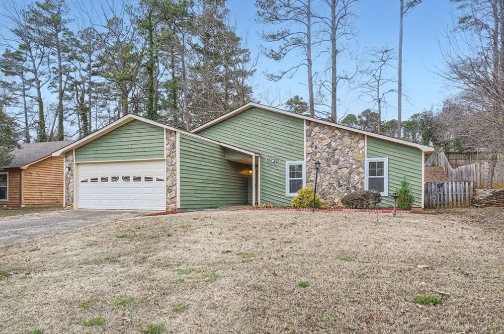 5767 Brooklyn Ln, Norcross, GA 30093-4117