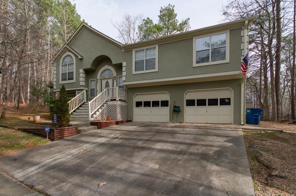 8260 Louisville Dr, Winston, GA 30187