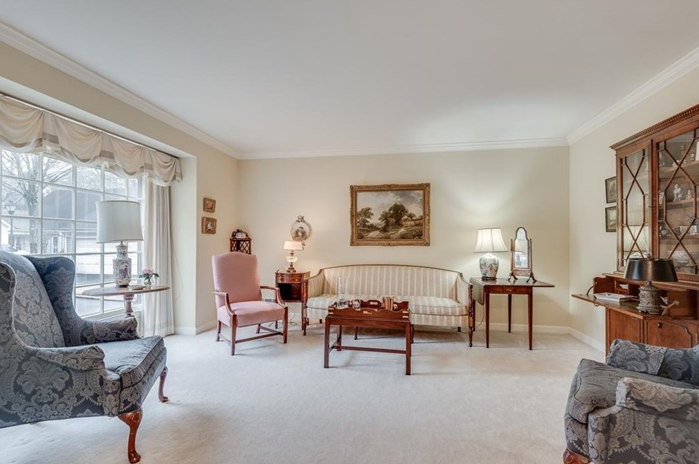 1816 Bedfordshire Dr, Decatur GA  30033-1406 exterior