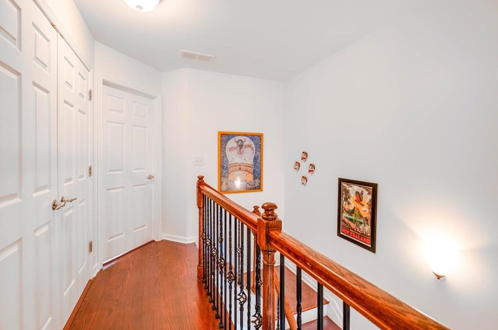 2200 Weldonberry Dr, Atlanta GA  30319-5734 exterior