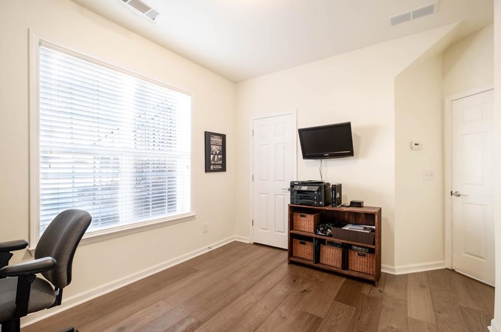 2200 Weldonberry Dr, Atlanta GA  30319-5734 exterior