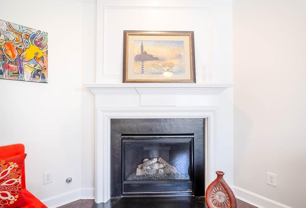 2200 Weldonberry Dr, Atlanta GA  30319-5734 exterior