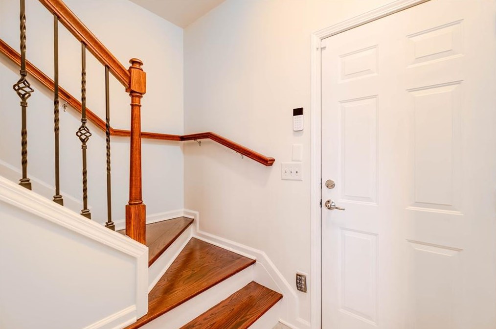 2200 Weldonberry Dr, Atlanta GA  30319-5734 exterior