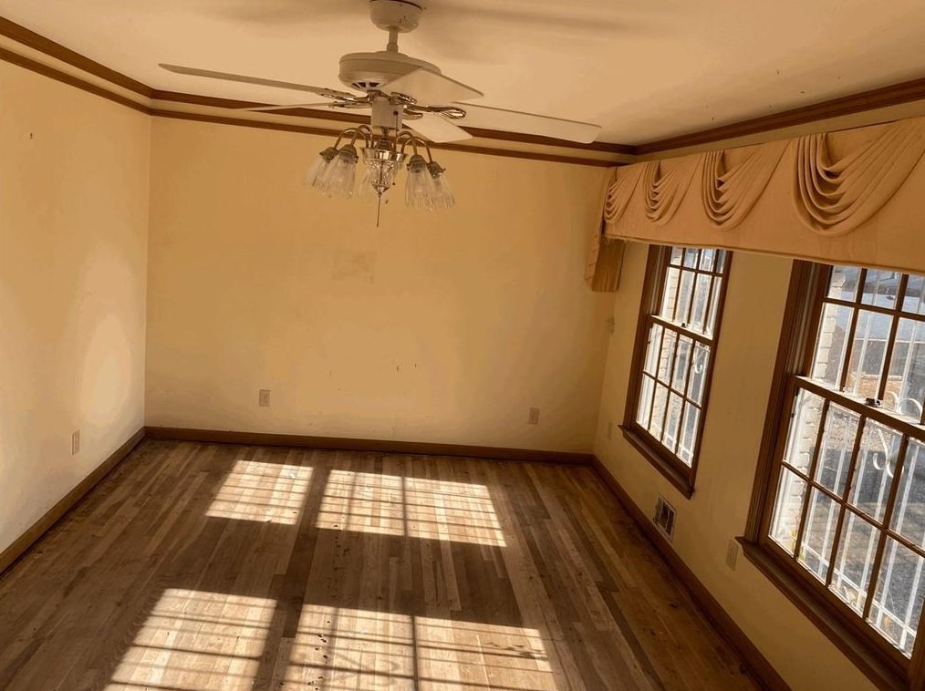 1451 Snapfinger Rd, Decatur GA  30032-5156 exterior