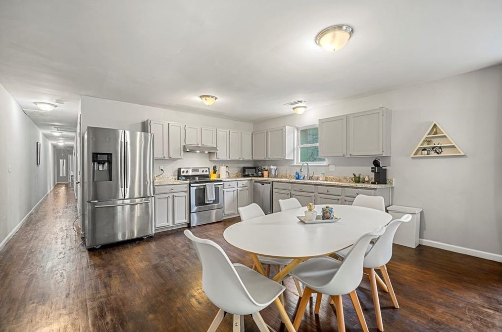 1014 Oakland Dr, Atlanta GA  30310-3838 exterior