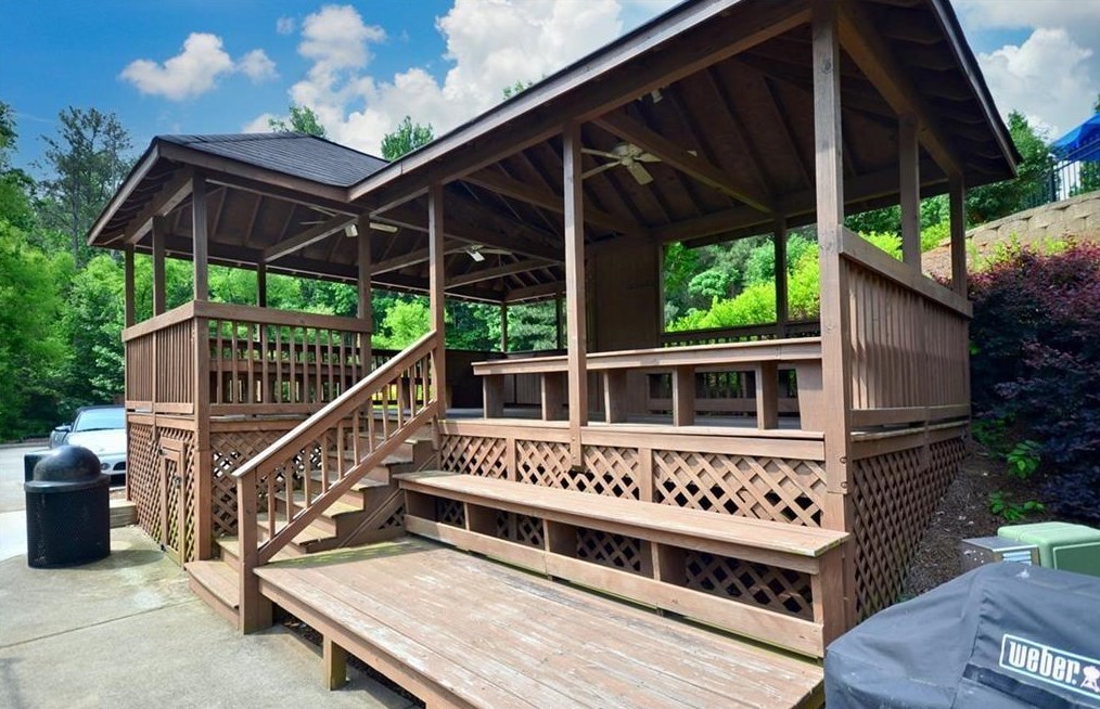 1281 Lake Washington Dr, Lawrenceville GA  30043-4173 exterior