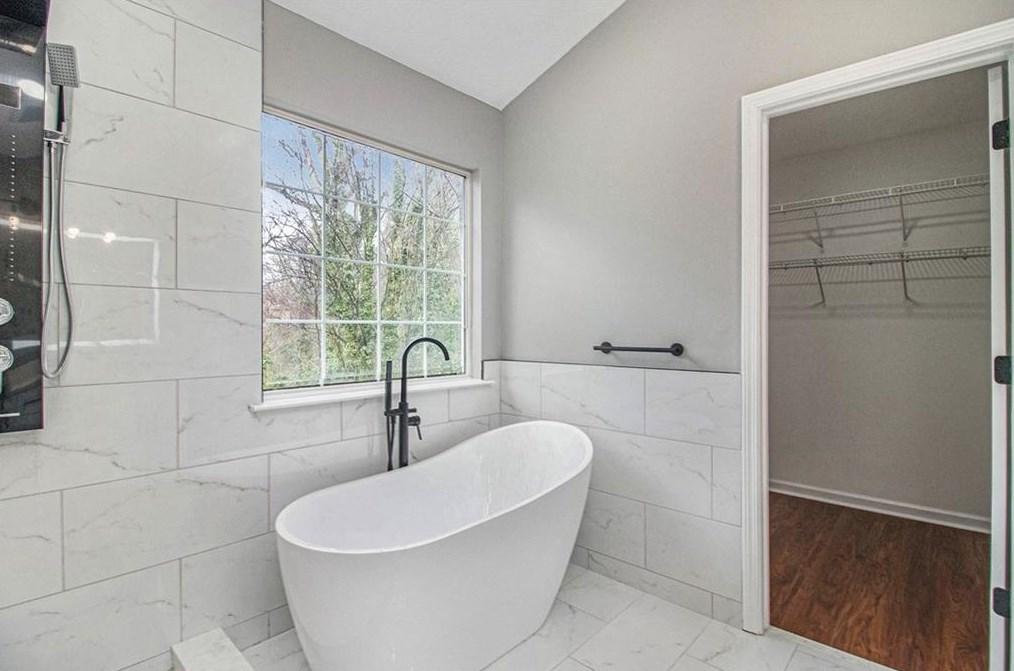 2922 Da Vinci Blvd, Decatur GA 30034-3119 exterior