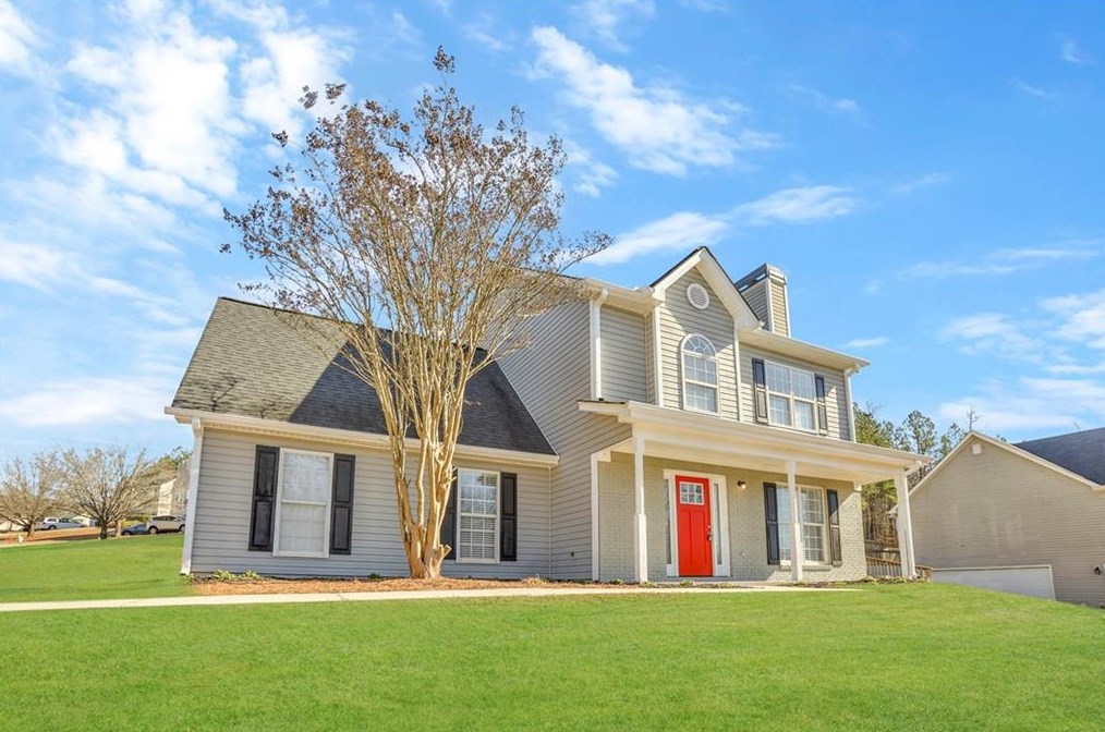 115 E Lawn Dr, Porterdale, GA 30016