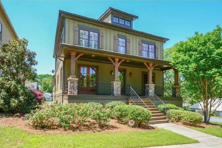 2584 Highland Ave, Smyrna GA  30080-2143 exterior