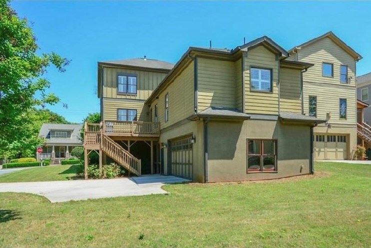 2584 Highland Ave, Smyrna GA  30080-2143 exterior