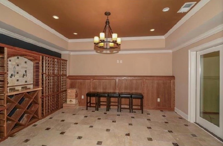 2584 Highland Ave, Smyrna GA  30080-2143 exterior