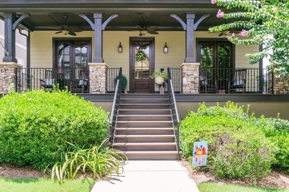 2584 Highland Ave, Smyrna GA  30080-2143 exterior