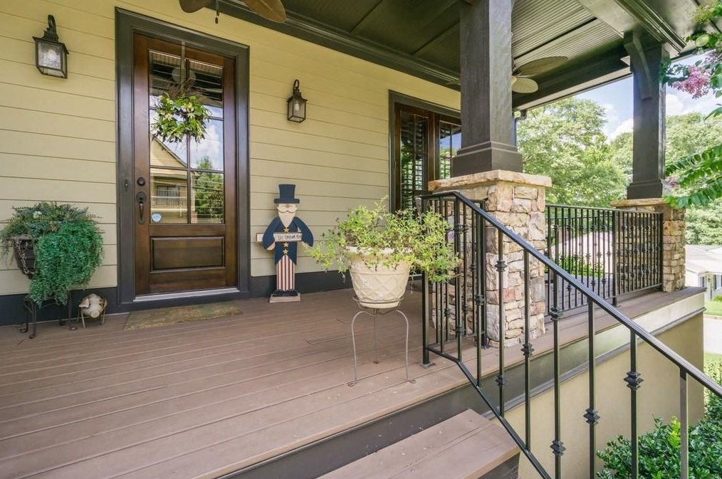 2584 Highland Ave, Smyrna GA  30080-2143 exterior