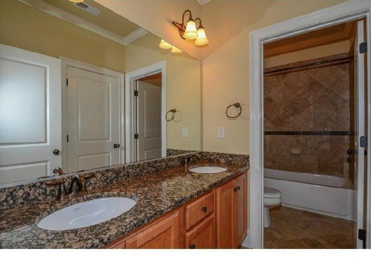 2584 Highland Ave, Smyrna GA  30080-2143 exterior