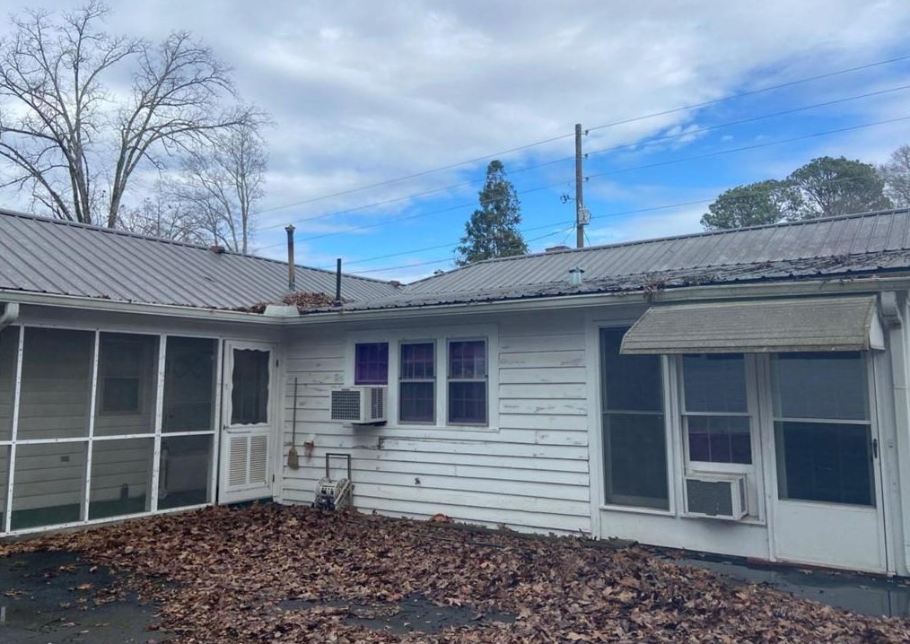 1028 S Madison Ave, Monroe, GA 30655