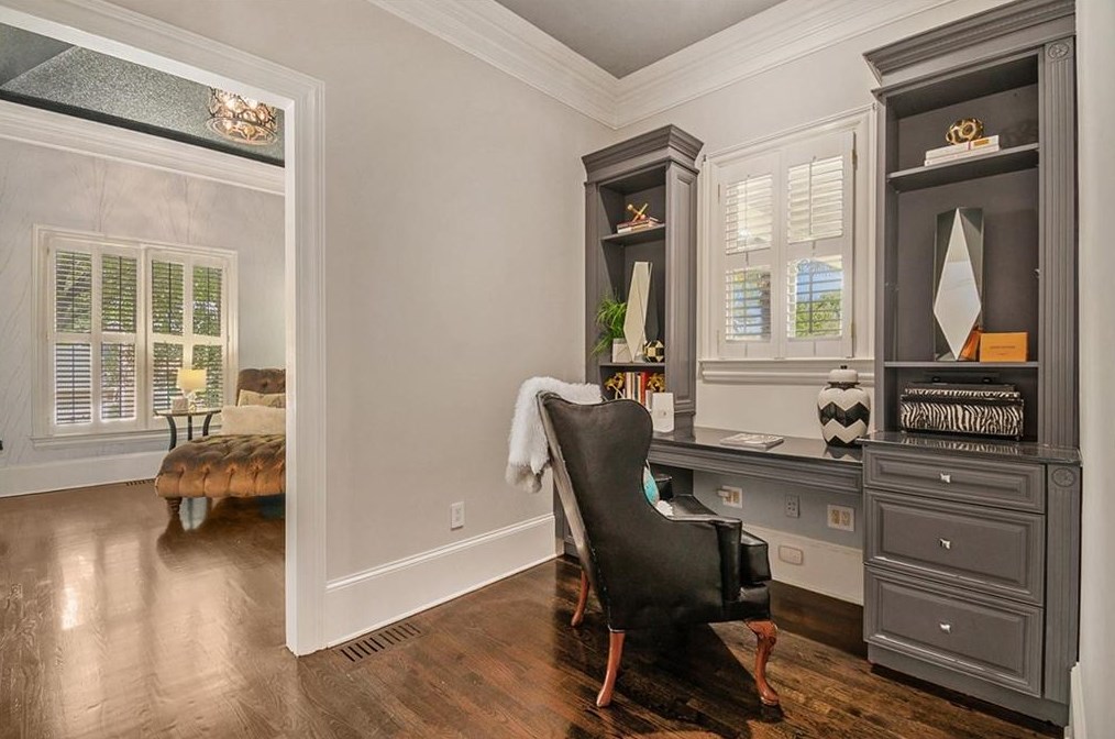 620 Pinetree Dr, Decatur GA  30030-2326 exterior