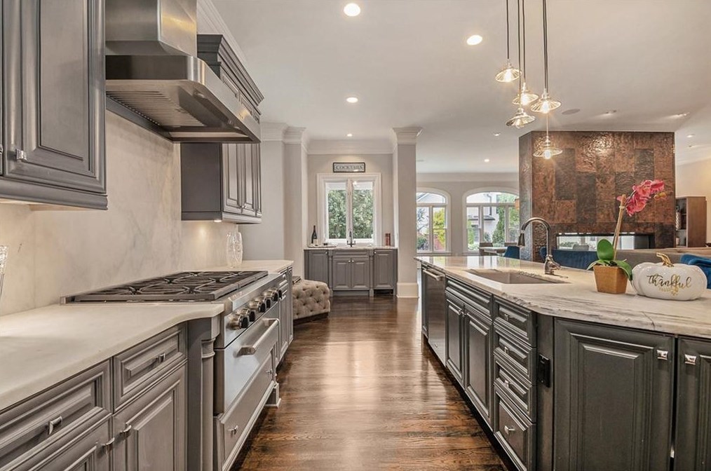 620 Pinetree Dr, Decatur GA  30030-2326 exterior