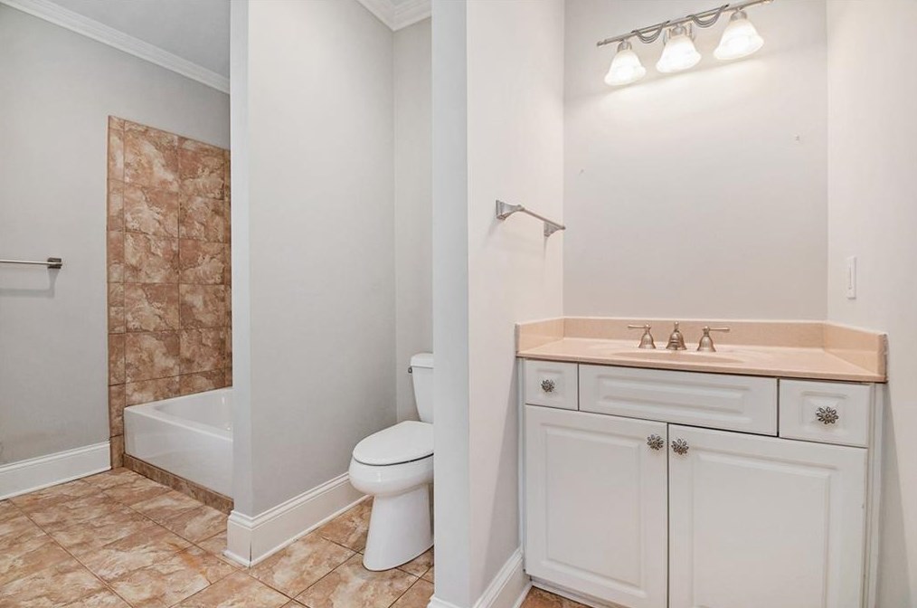 620 Pinetree Dr, Decatur GA  30030-2326 exterior