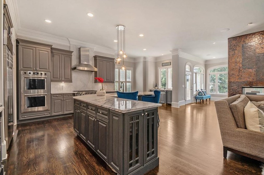 620 Pinetree Dr, Decatur GA  30030-2326 exterior