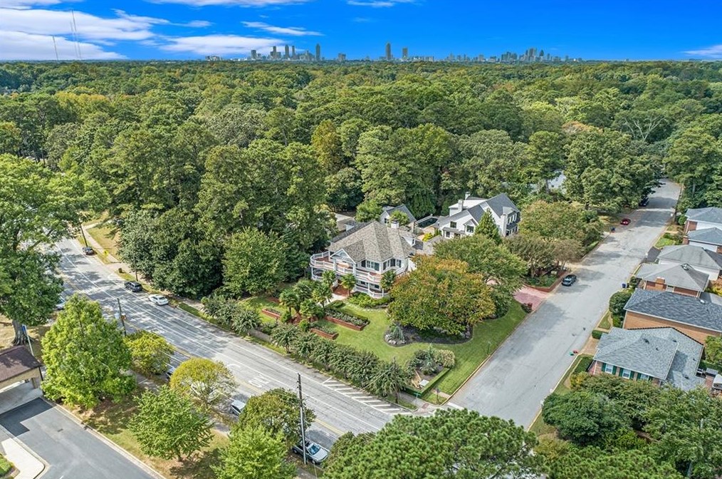 620 Pinetree Dr, Decatur GA  30030-2326 exterior