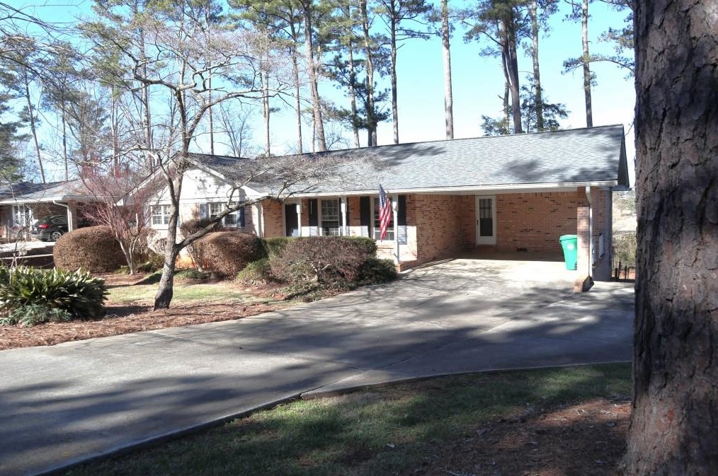 4432 Lake Ivanhoe Dr, Tucker, GA 30084