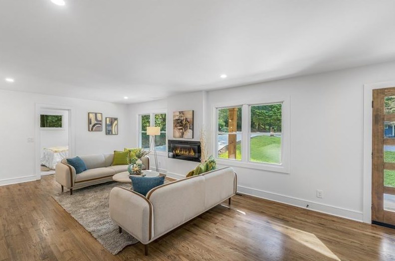 1710 Seneca Ct, Smyrna GA  30080-4551 exterior