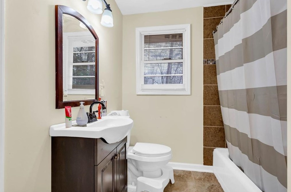 3423 Wren Rd, Decatur GA  30032-2575 exterior