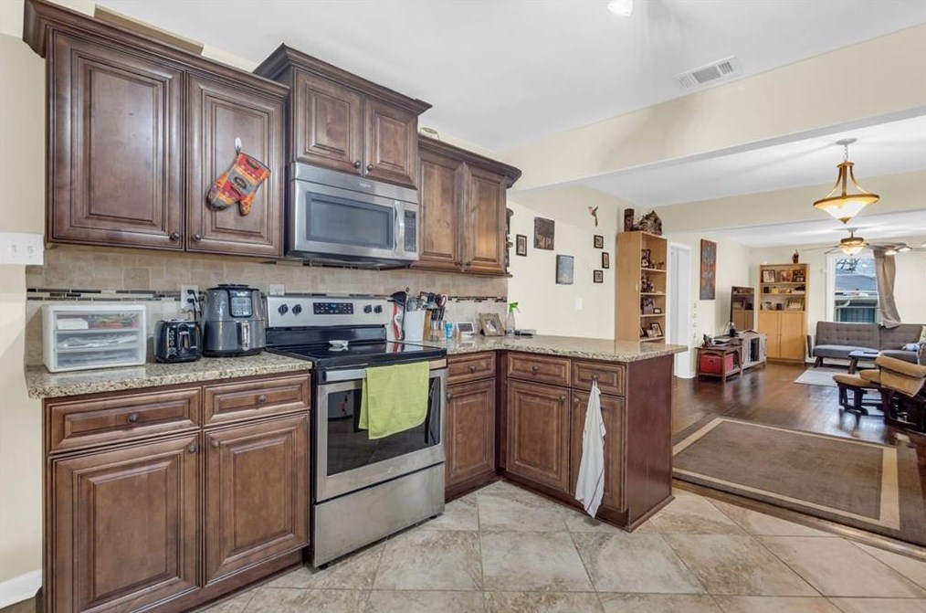 3423 Wren Rd, Decatur GA  30032-2575 exterior