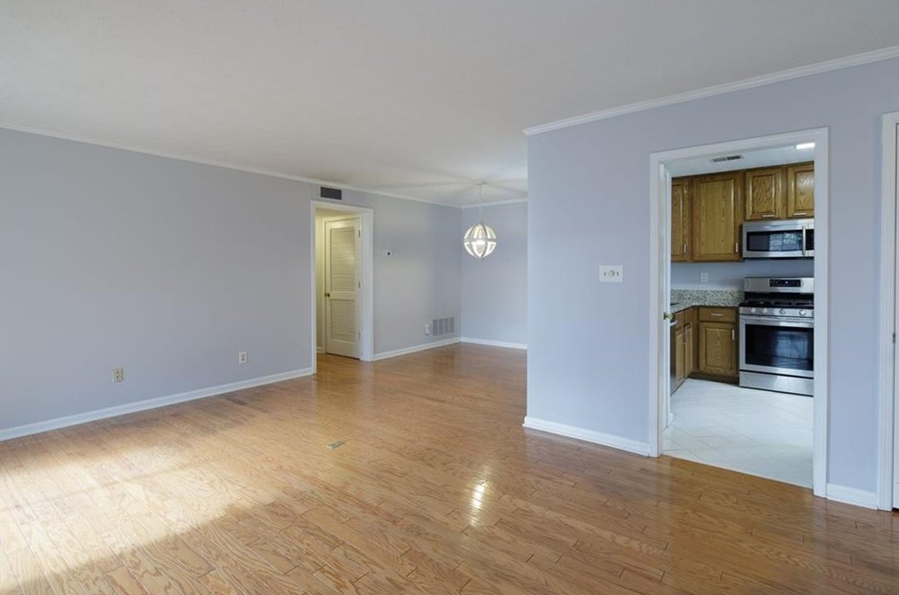 1234 Weatherstone Dr, Atlanta GA  30324-4644 exterior