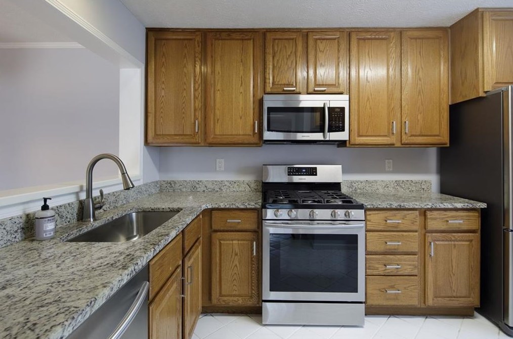 1234 Weatherstone Dr, Atlanta GA  30324-4644 exterior