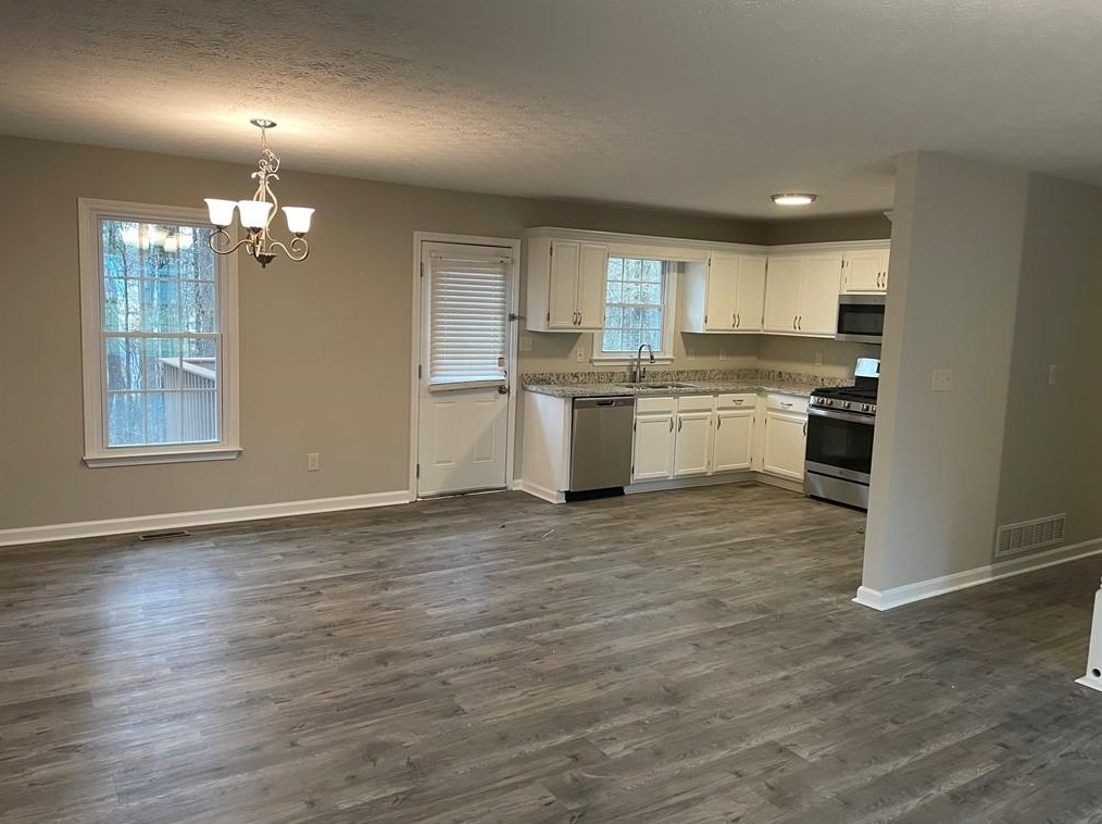 25 Cherry Cv, Dallas, GA 30157-6604