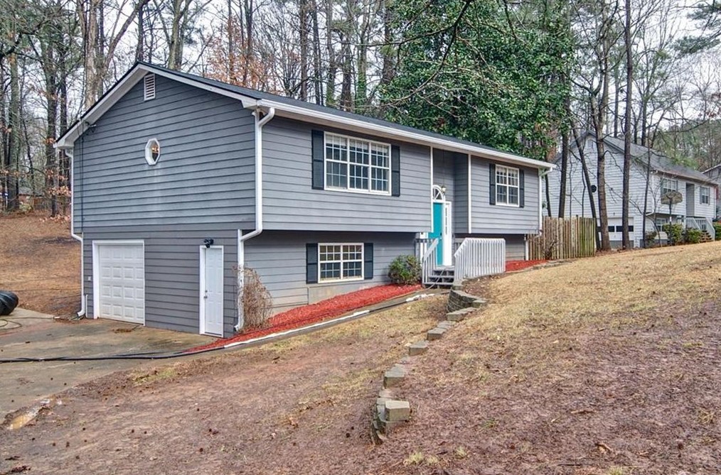 2620 Mohawk Trl, Acworth, GA 30102-5837