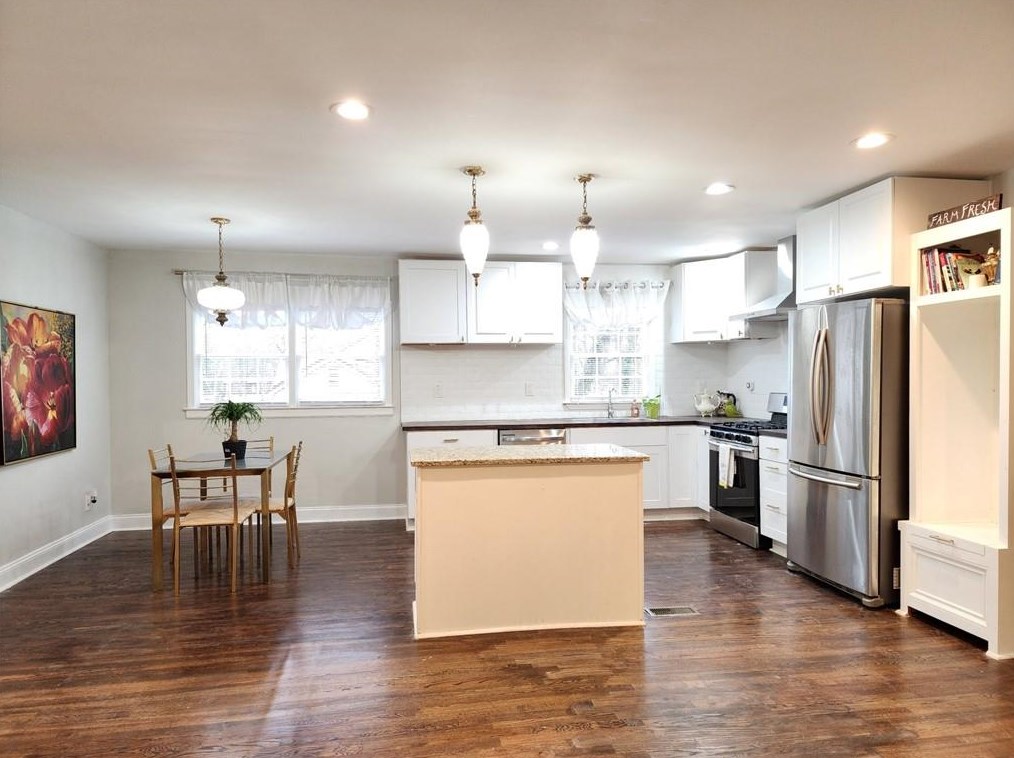 1357 Peachcrest Rd, Decatur GA  30032-2505 exterior