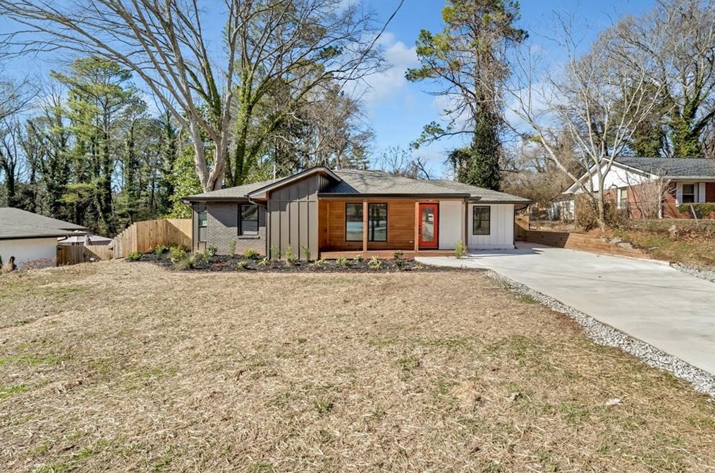 2380 Tilson Rd, Decatur GA  30032-6322 exterior