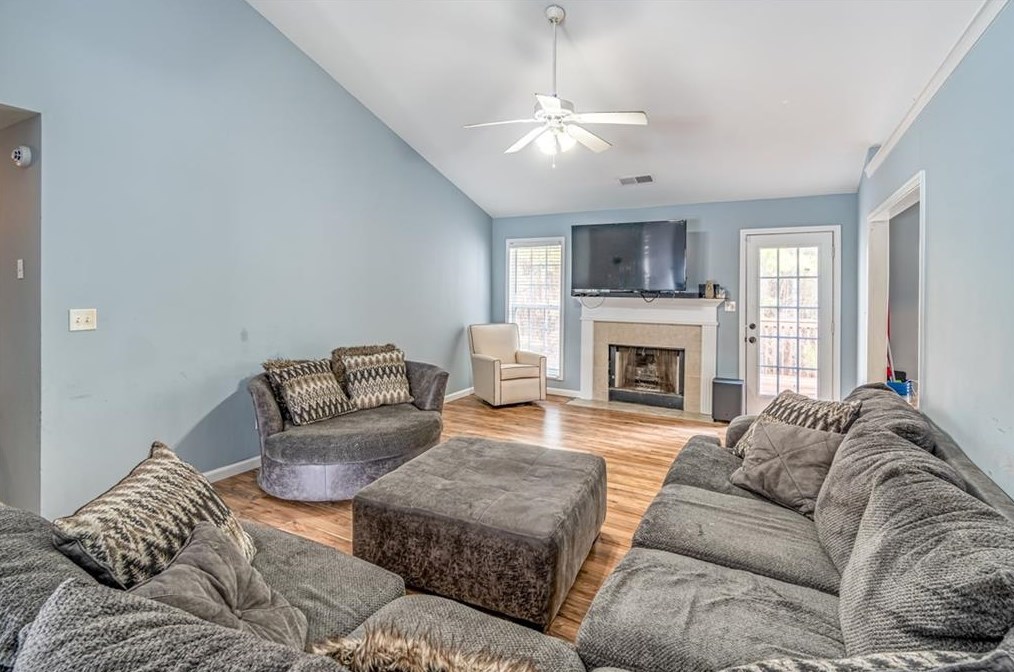 1401 Jernigan Blf, Lawrenceville GA  30045-7059 exterior