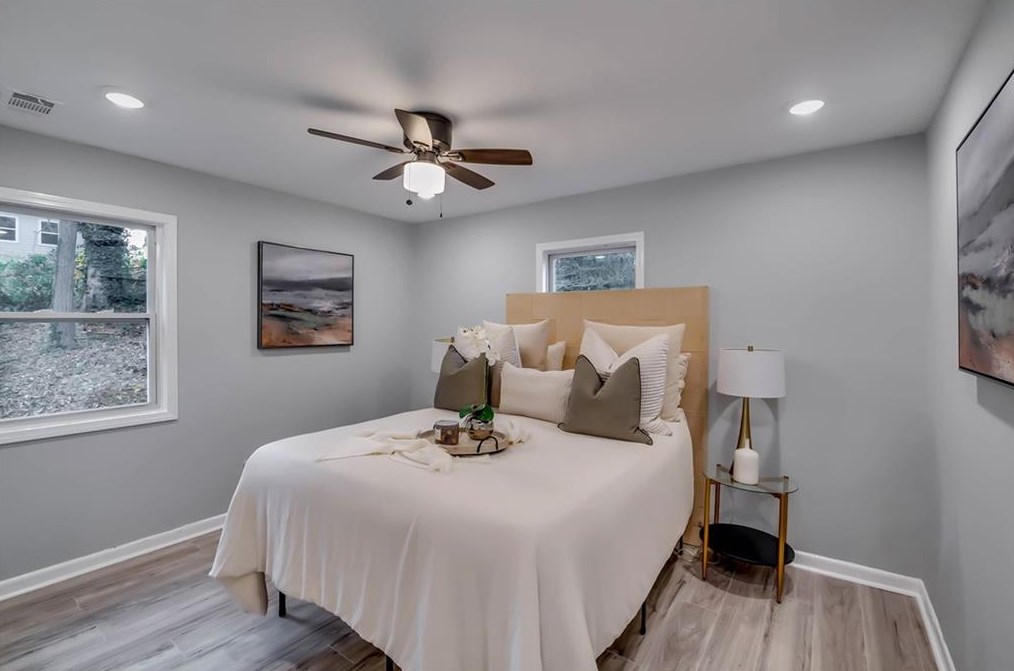 2702 Santa Barbara Dr, Atlanta GA  30318-7327 exterior