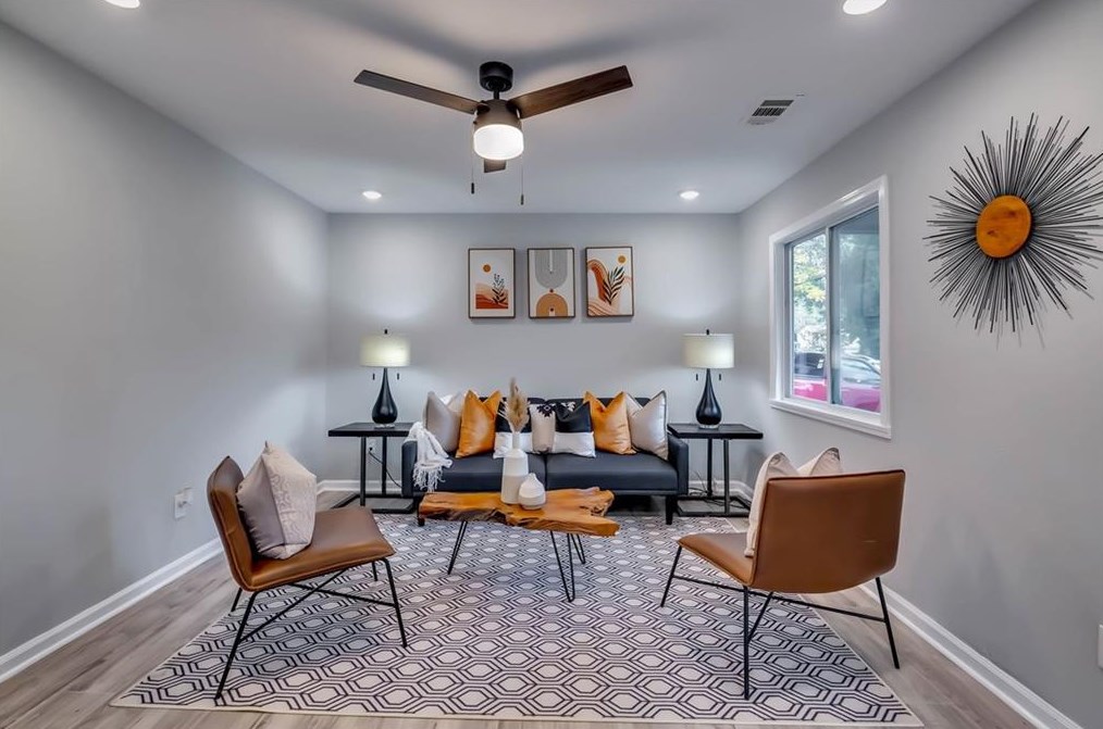 2702 Santa Barbara Dr, Atlanta GA  30318-7327 exterior