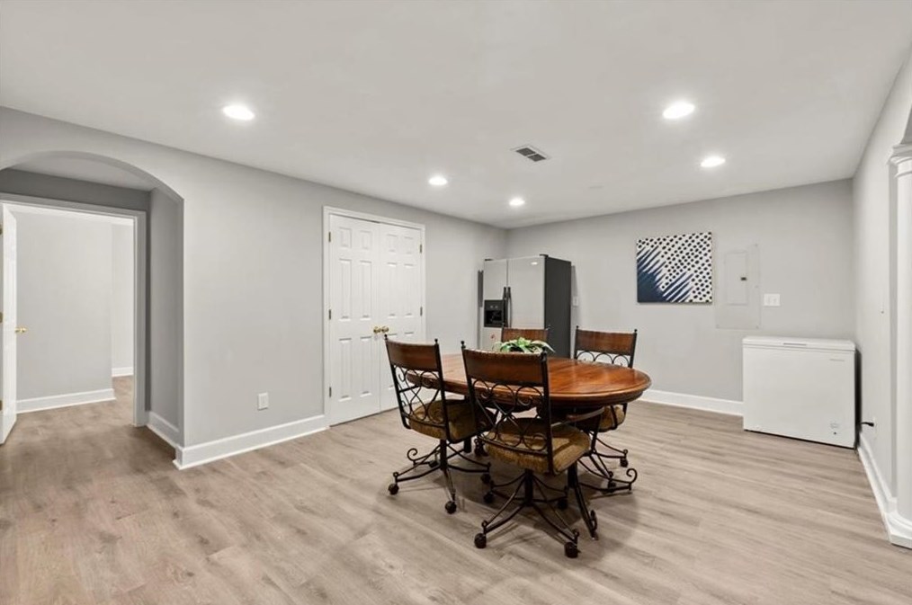 1854 Fox Chapel Dr, Smyrna GA  30080-6383 exterior