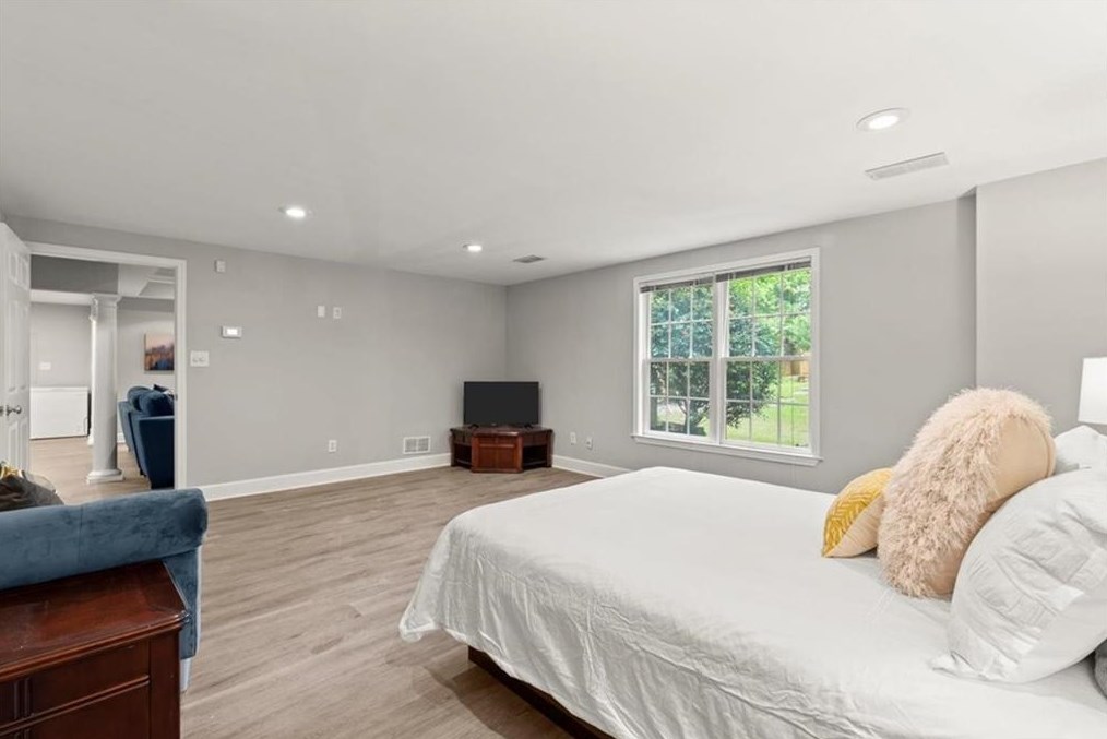 1854 Fox Chapel Dr, Smyrna GA  30080-6383 exterior