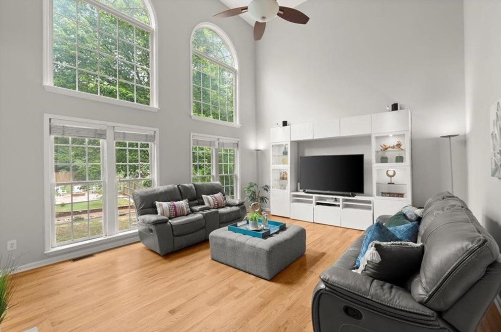 1854 Fox Chapel Dr, Smyrna GA  30080-6383 exterior