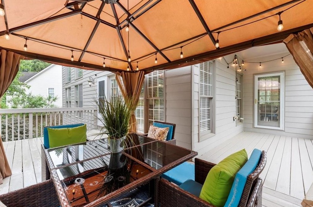 1854 Fox Chapel Dr, Smyrna GA  30080-6383 exterior