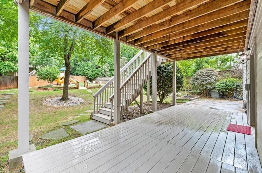 1854 Fox Chapel Dr, Smyrna GA  30080-6383 exterior