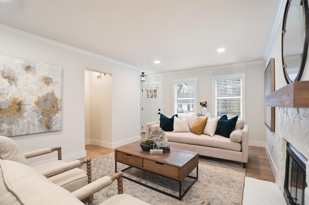 1532 Park Creek Cv, Atlanta, GA 30319-2146