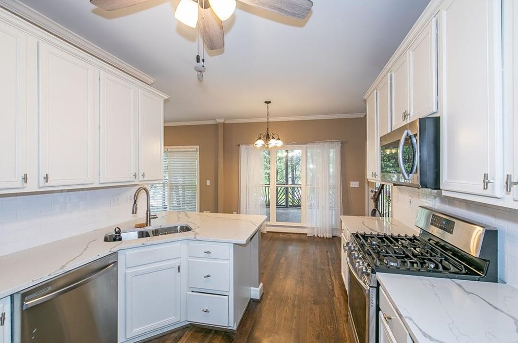 1142 Cayuga Ct, Dacula GA  30019-5037 exterior